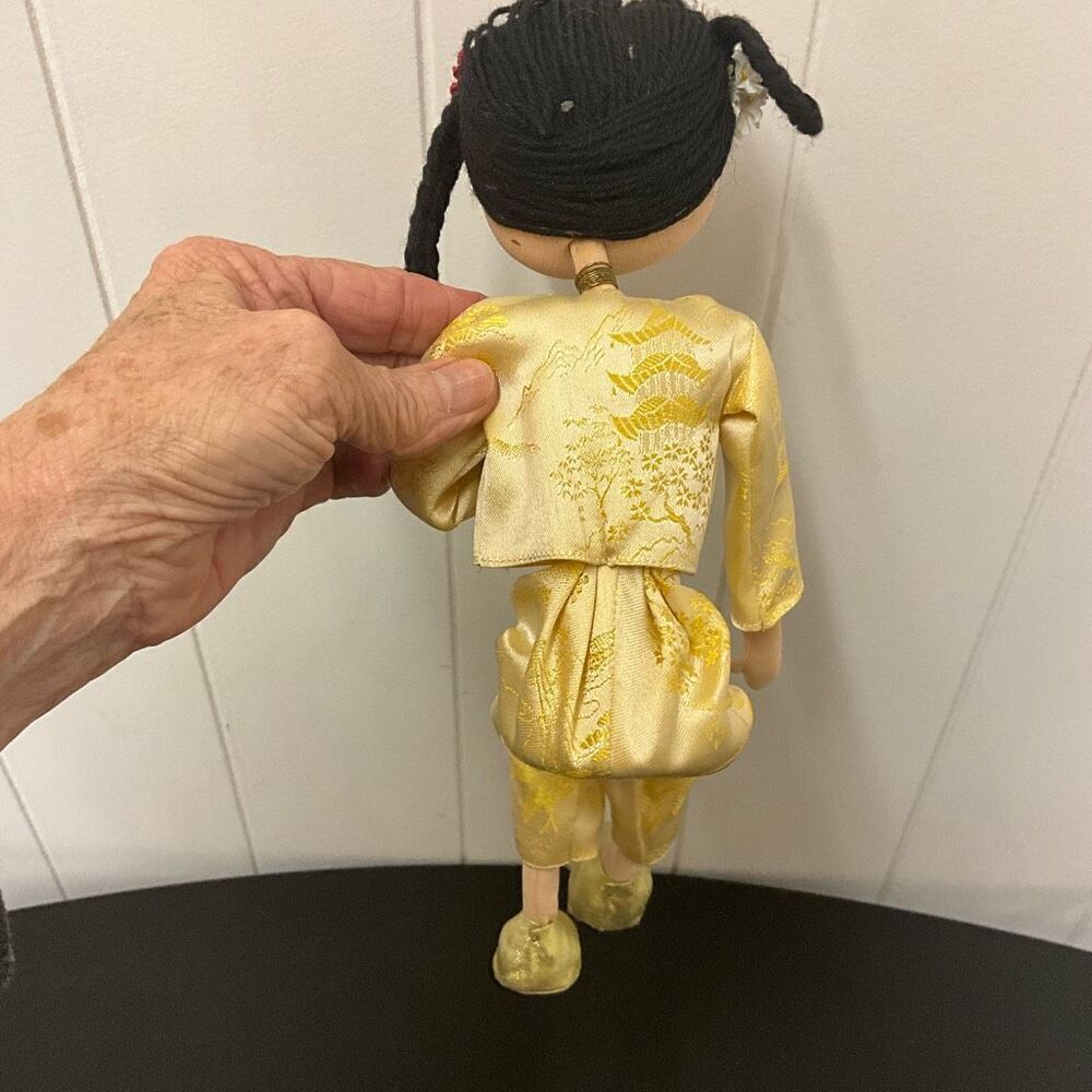 Vintage Handmade Mid Century Japanese Baby Doll Figurine Clothing Flowers Hair - Picture 10 of 11